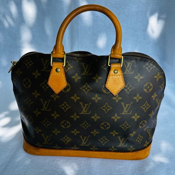 Louis Vuitton Alma Pm - Picture 16 of 16